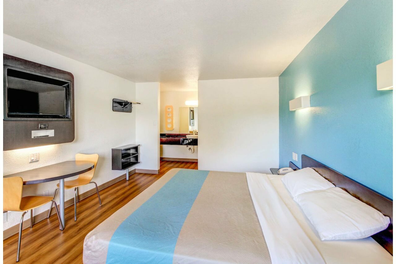 Фото Motel 6 Waco, Tx - Lacy Lakeview