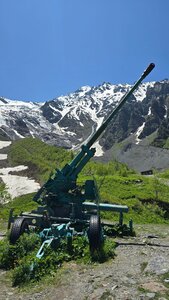 Лавинное орудие (Republic of Severnaya Ossetia-Alania, Alagirsky District, territoriya gornolyzhnogo kompleksa Tsey), atracción
