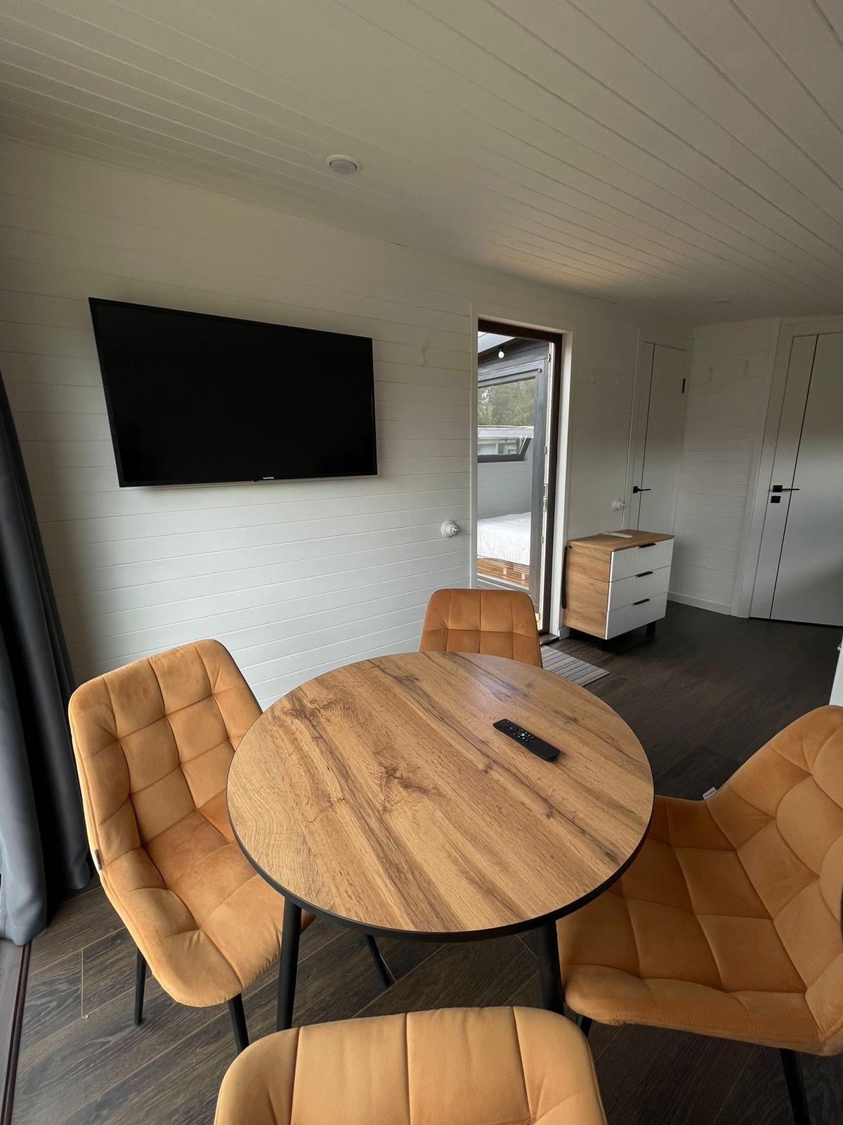 Фото Асти Кэмп