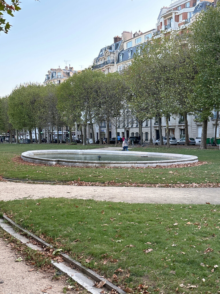 Park Esplanade du Souvenir Français, Paris, photo