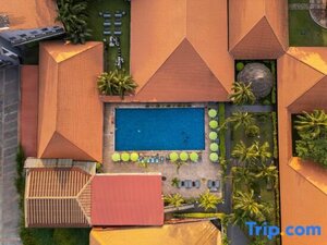 Гостиница Отель Riviera Royal Hotel