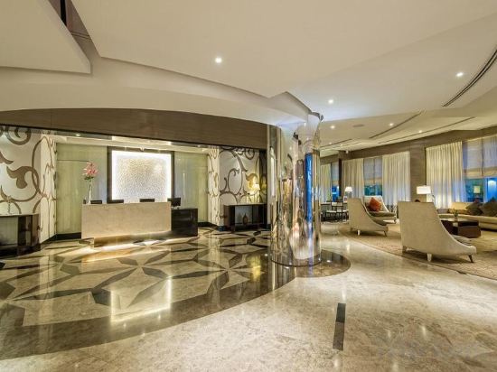 Фото Quest Hotel & Conference Center