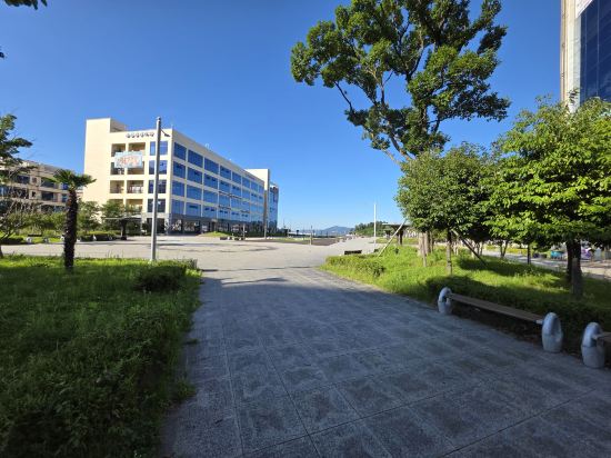 Фото Yeosu Ungcheon First by SoTA