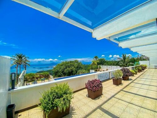 Гостиница Tagaytay Hotel Sixb в Провинции Кавите