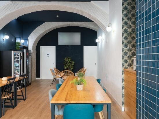 Фото The Central House Lisbon Baixa - Hostel