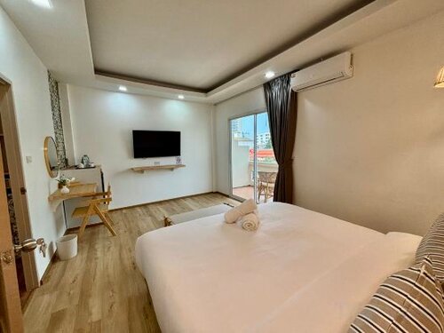 Хостел Charm Hostel Pratumnak в Паттайе