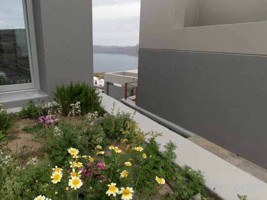 Фото Melidonia Suites