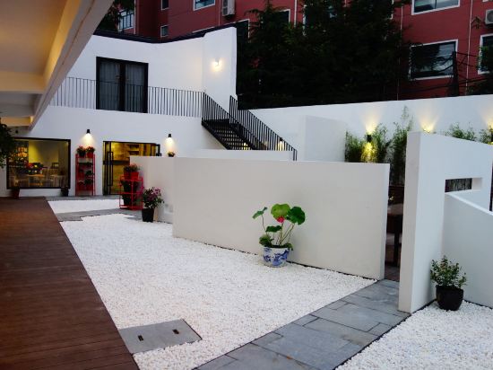 Фото Shanghai Hidden Garden International Youth Hostel