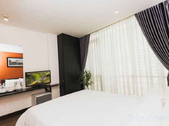 Фото The One Premium Hotel