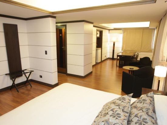 Фото Hotel Torbrau