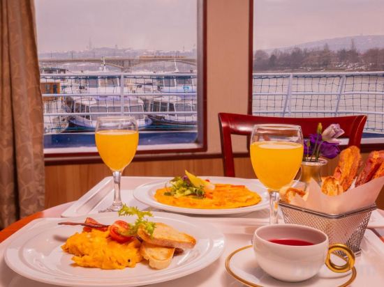 Фото Fortuna Boat Hotel