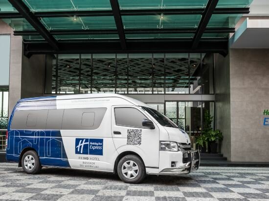 Фото Holiday Inn Express Bangkok Soi Soonvijai