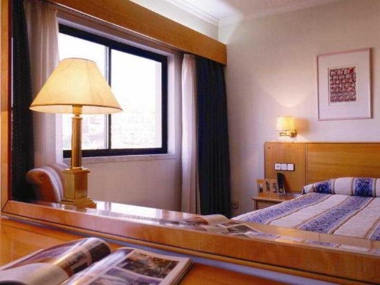 Фото Hotel VIP Executive Zurique