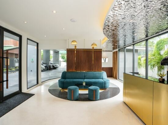 Фото Hotel Amber Sukhumvit 85