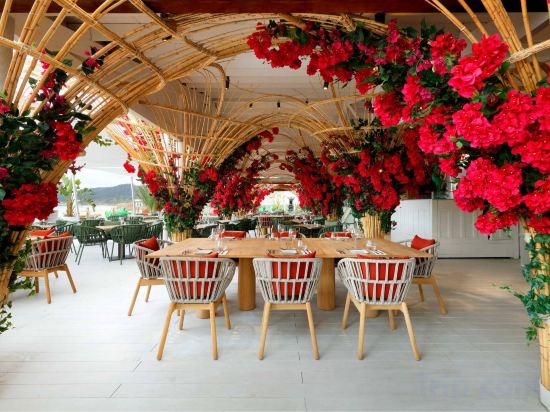 Фото Ushuaia Ibiza Beach Hotel - Adults Only