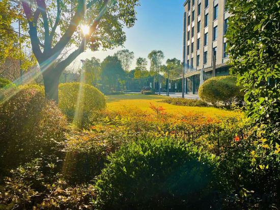 Фото DoubleTree by Hilton Shanghai Hongqiao