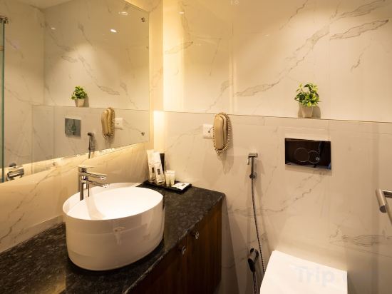 Фото Goldfinch Hotel Mumbai