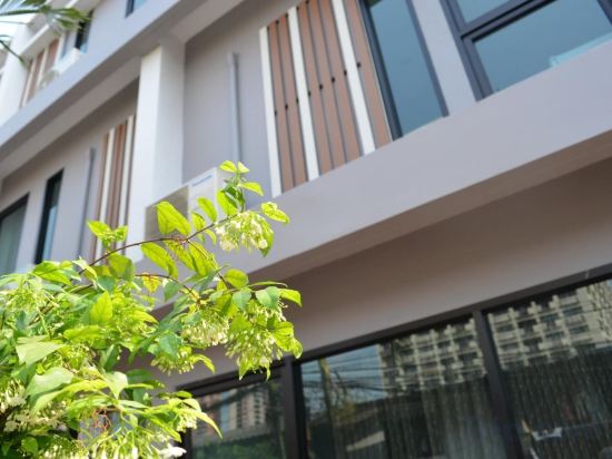 Фото Varinda Hostel