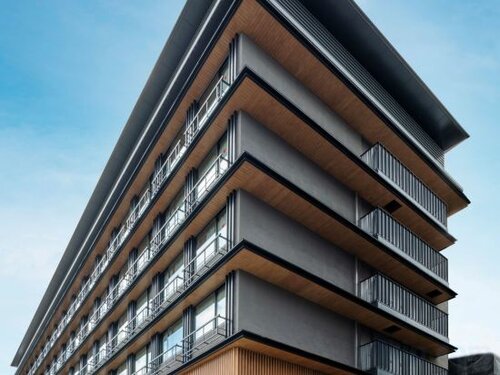 Внешний вид отеля DoubleTree by Hilton Kyoto Higashiyama в Киото, фото 5