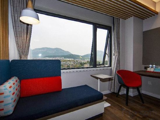 Фото 13602951653