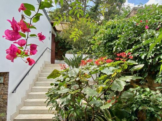 Фото Hemingways Retreat Kigali