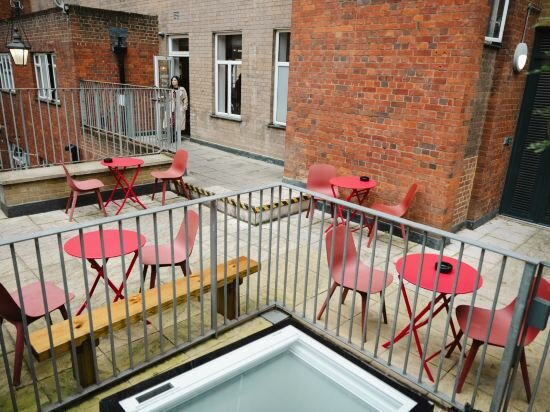 Фото Wombat's City Hostel London