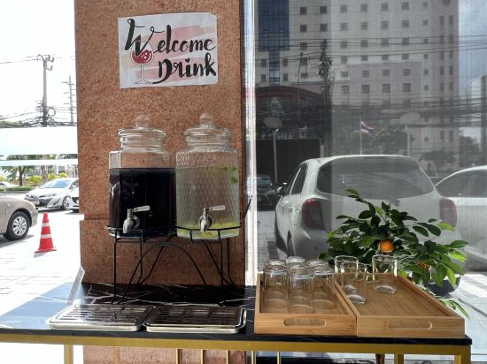 Фото Sukhothai Hotel and Residence