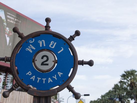 Фото S Lodge Pattaya