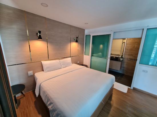 Фото Opal House Hotel & Restaurant