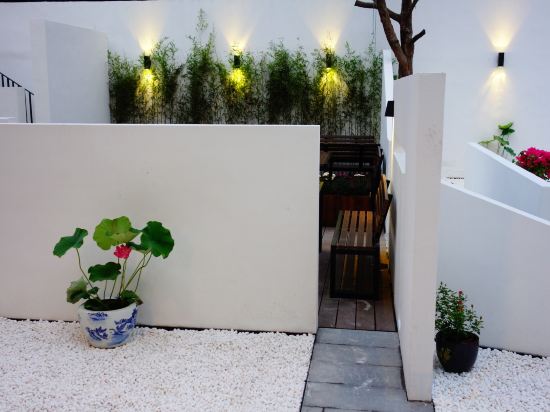 Фото Shanghai Hidden Garden International Youth Hostel