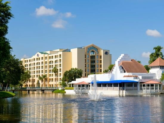 Фото Hilton Boca Raton Suites