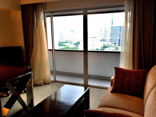 Фото Furama Silom Bangkok Hotel