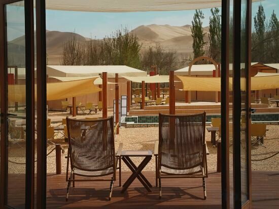 Hotel Dunhuang Fengmingsha Hotel, Gansu, photo