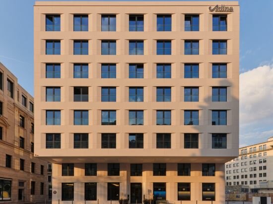 Фото Adina Apartment Hotel Wiesbaden