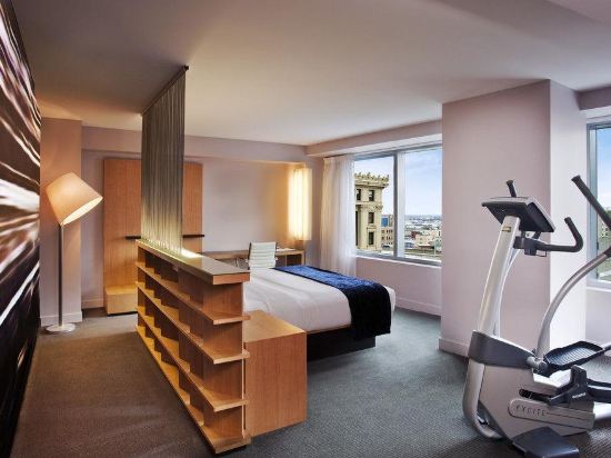 Фото W Boston, a Marriott Hotel