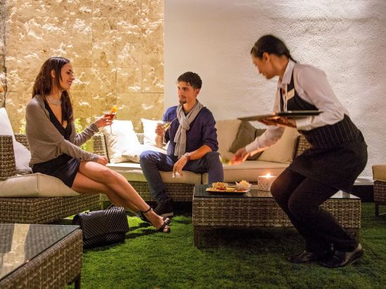 Фото The Spring House Hotel Rome Vatican, Tapestry Collection Hilton