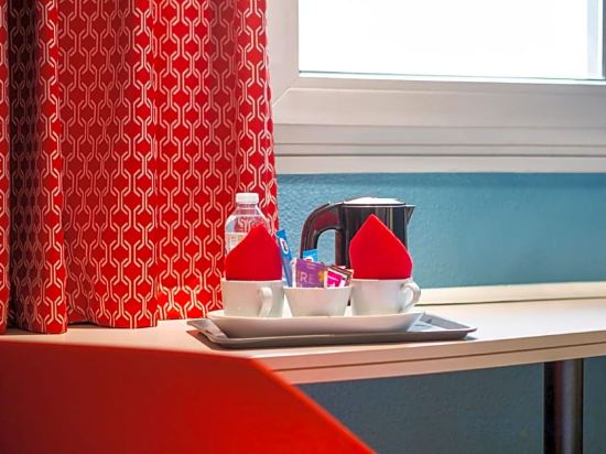 Фото Ibis Bordeaux Pessac Route des Vins Hotel