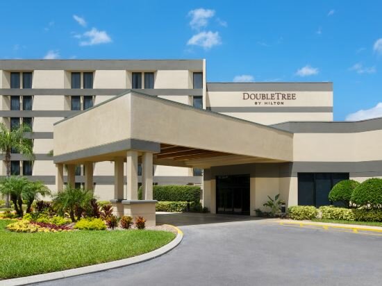 Фото DoubleTree by Hilton Hotel Orlando East - Ucf Area