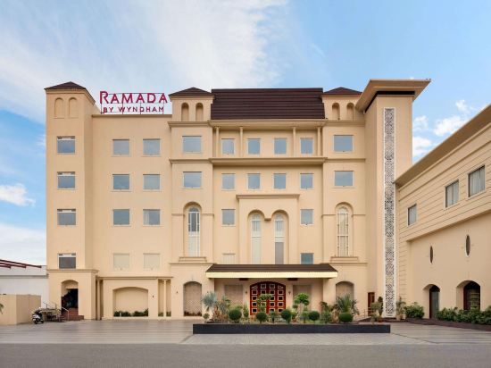 Фото Ramada by Wyndham Kapurthala