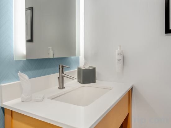 Фото Hilton Garden Inn LAX Los Angeles Airport