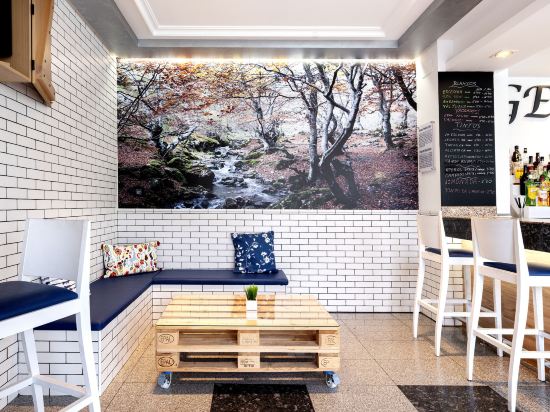 Фото Hotel Leon Camino Affiliated by Melia