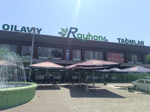 Yosh jojalarning porno fotosuratlari ularning tukli mushuklarini ochib beradi