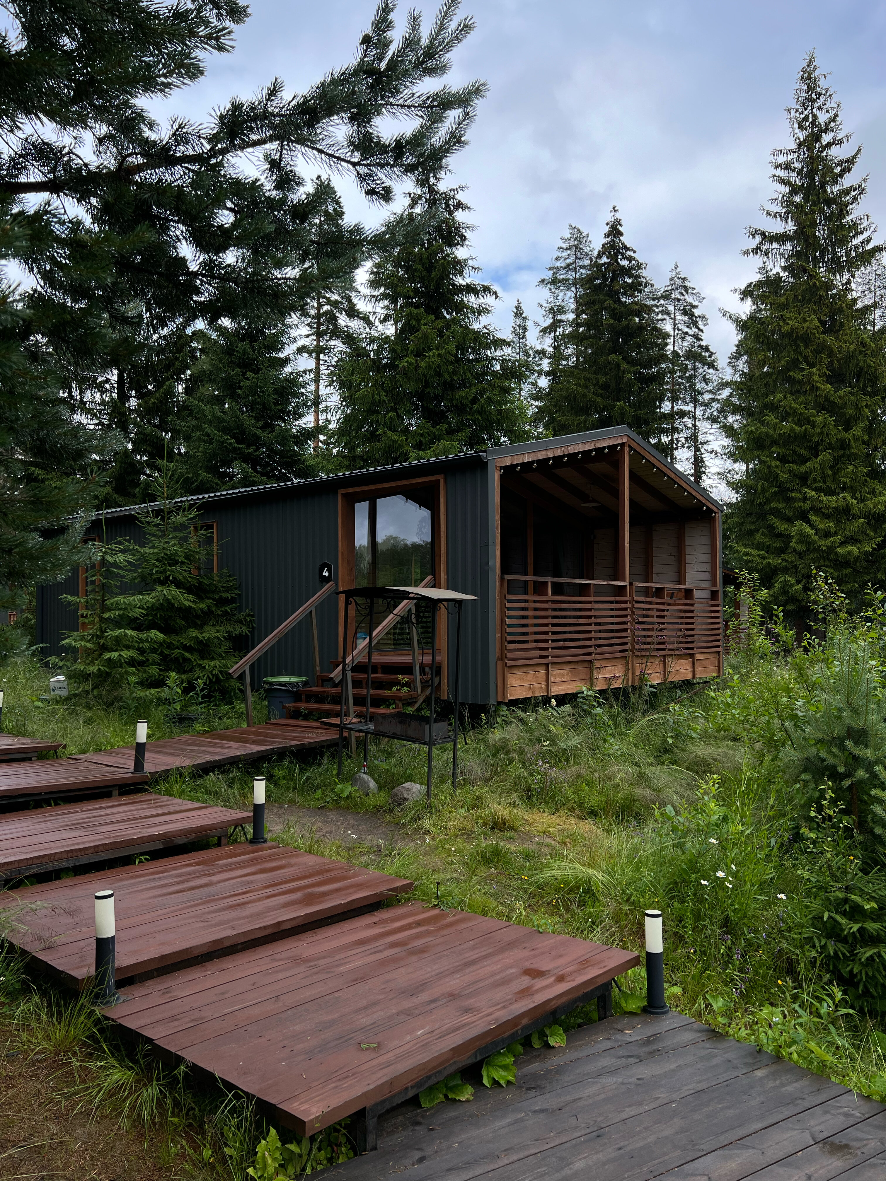 Фото Klever House, Голубое озеро