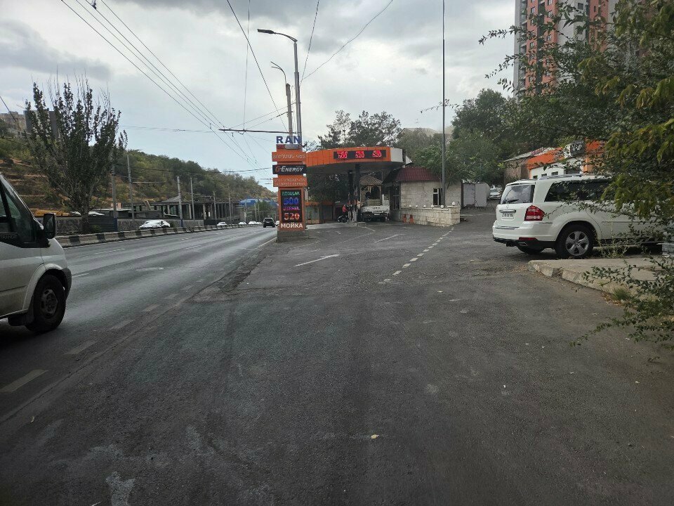 Gas station Ran Oil, Yerevan, photo