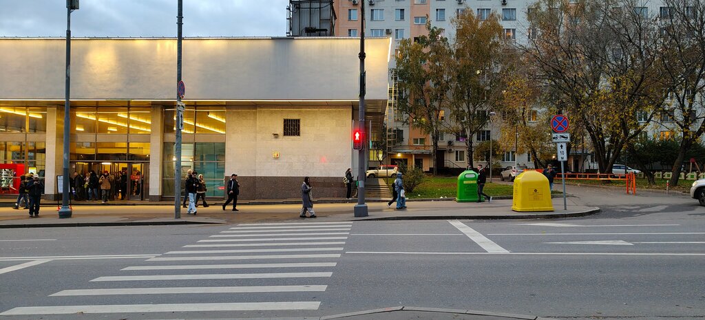 Trash and garbage disposal area Trash and garbage disposal area, Moscow, photo