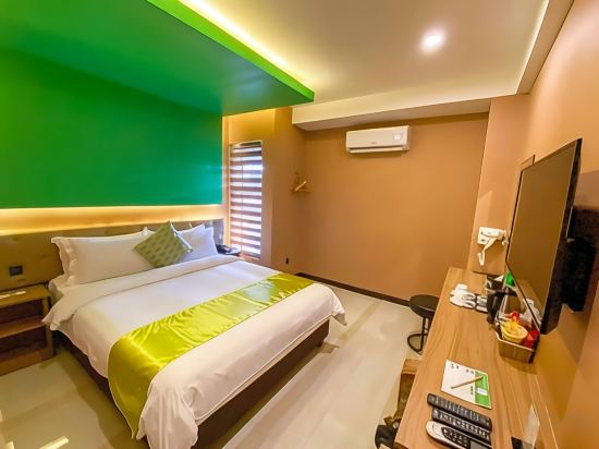 Фото Vivien's Hotel