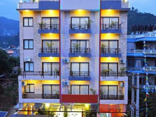 Гостиница Hotel Queens Park в Гандаки