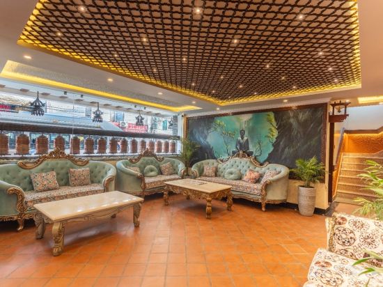 Фото отеля 2