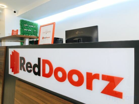 Фото RedDoorz Plus @ San Marcelino Malate
