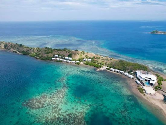 Фото Курортный отель Loloata Island Resort